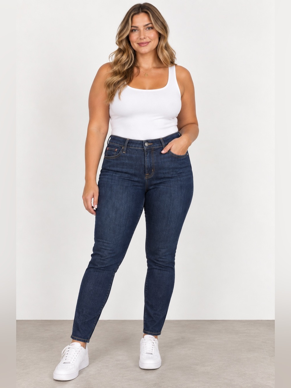Hudson Skinny Jeans. NWT. Size 30